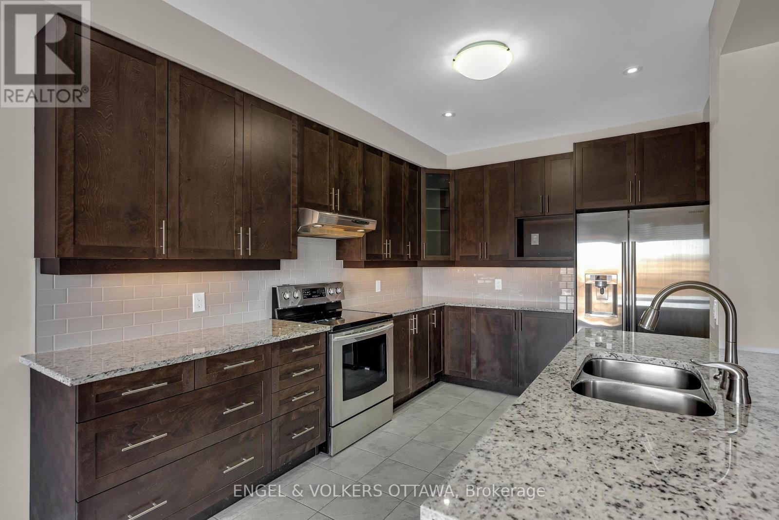 40 Tapadero Avenue, Ottawa, Ontario  K2V 0E2 - Photo 9 - X13435896