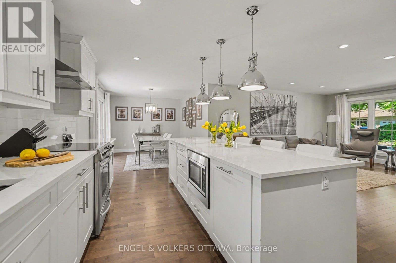 1299 Alloway Crescent, Ottawa, Ontario  K1K 3Y9 - Photo 8 - X13435926