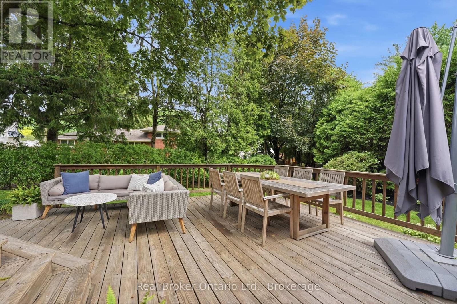 245 Applevale Court, Burlington, Ontario  L7L 2C1 - Photo 38 - W13435900