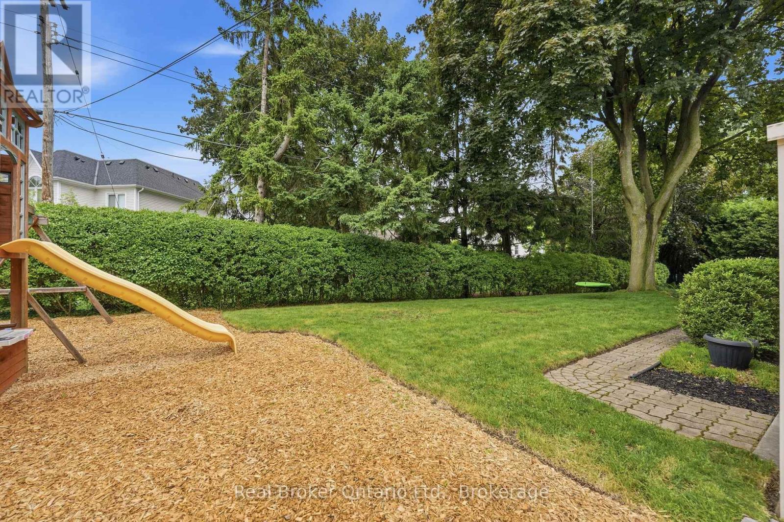 245 Applevale Court, Burlington, Ontario  L7L 2C1 - Photo 43 - W13435900