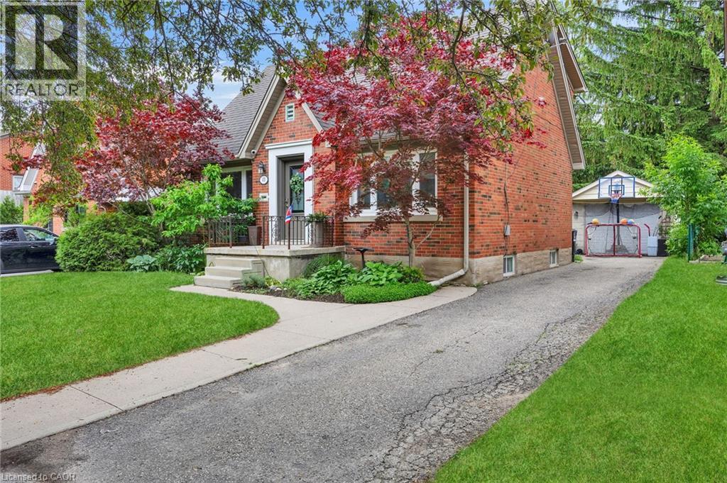 45 Glendale Road, Kitchener, Ontario N2H 2Z7 - Photo 2 - 40838094