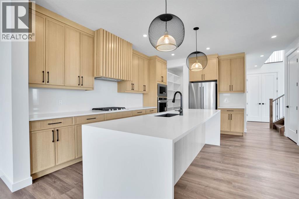 75 Sunvalley Way, Cochrane, Alberta  T4C 0X8 - Photo 4 - A2302067