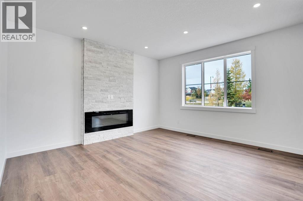 75 Sunvalley Way, Cochrane, Alberta  T4C 0X8 - Photo 10 - A2302067