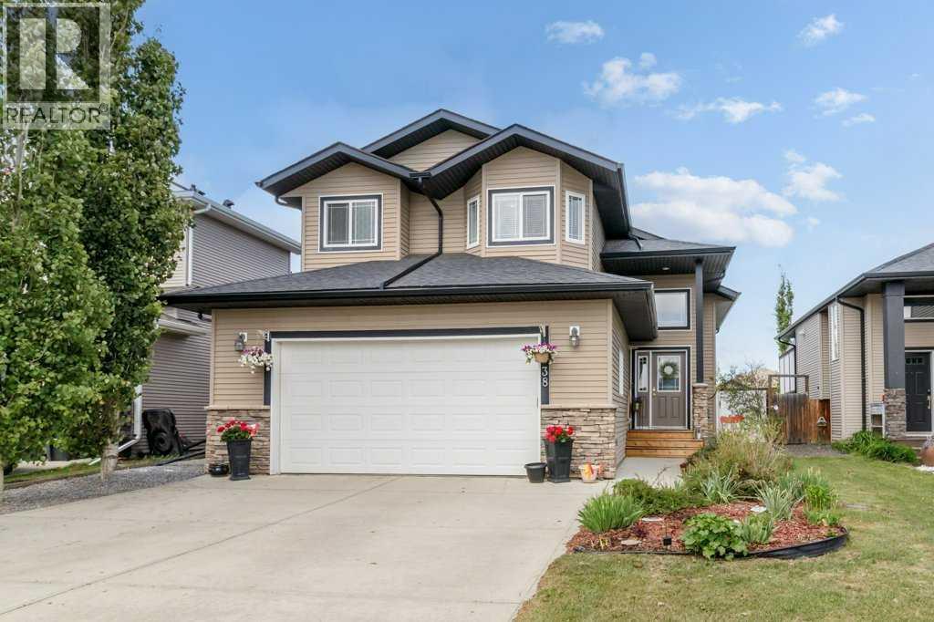 38 Lucky Place, Sylvan Lake, Alberta  T4S 0B1 - Photo 1 - A2317451