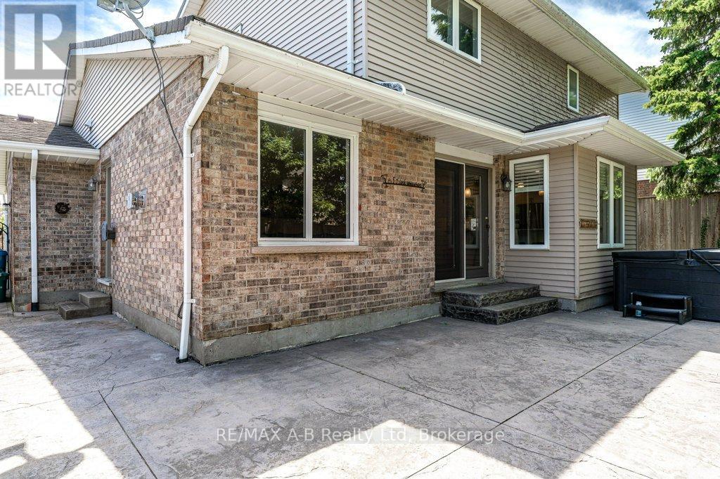 86 Freeland Drive, Stratford, Ontario N4Z 1H1 - Photo 46 - X13435892