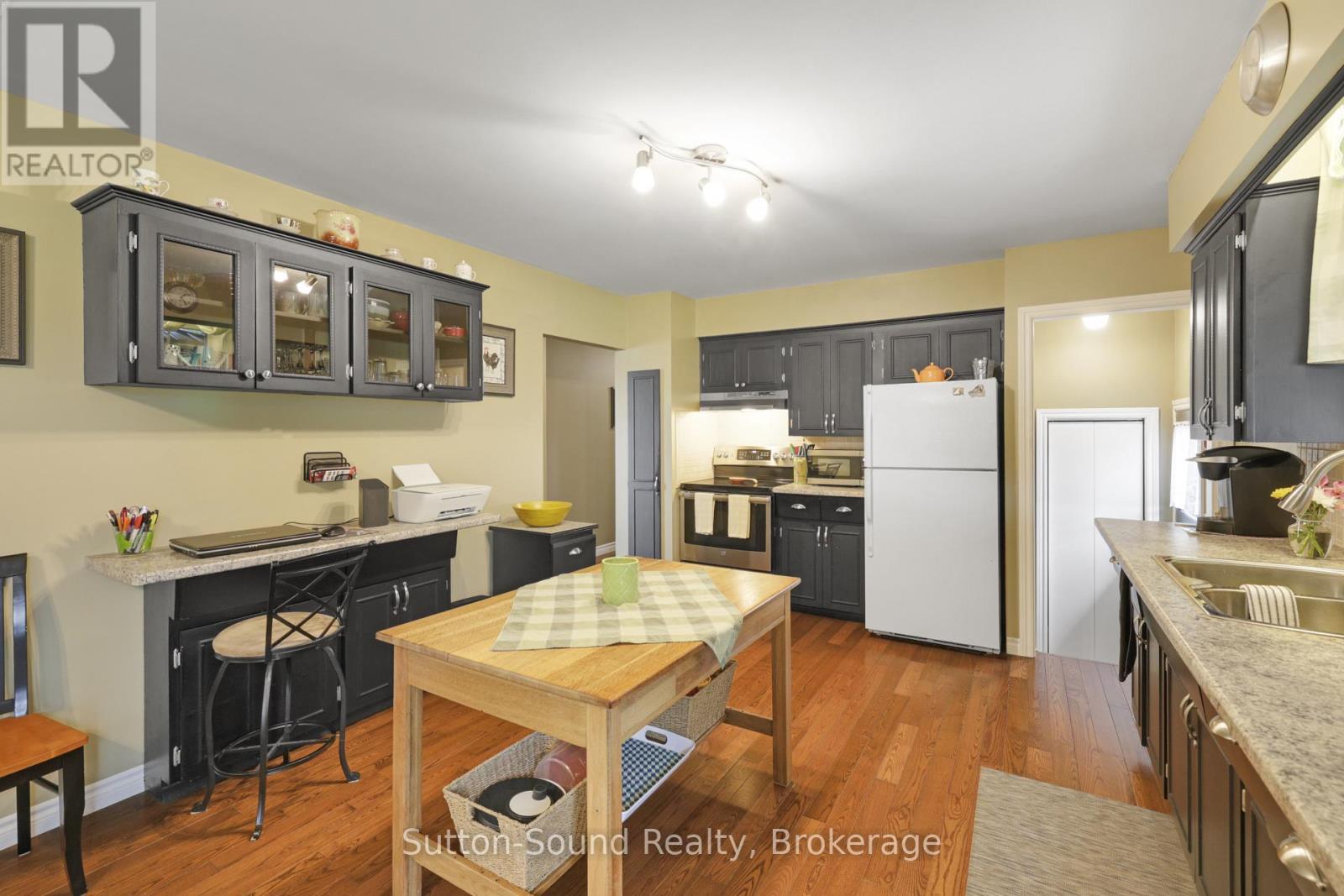 298436 Range Road, Georgian Bluffs, Ontario  N4K 0G3 - Photo 11 - X13435966