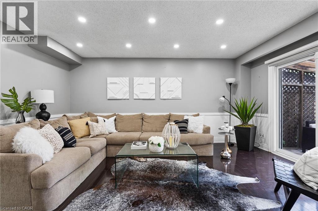 2350 Gareth Road, Mississauga, Ontario  L5B 1Z5 - Photo 3 - 40839036