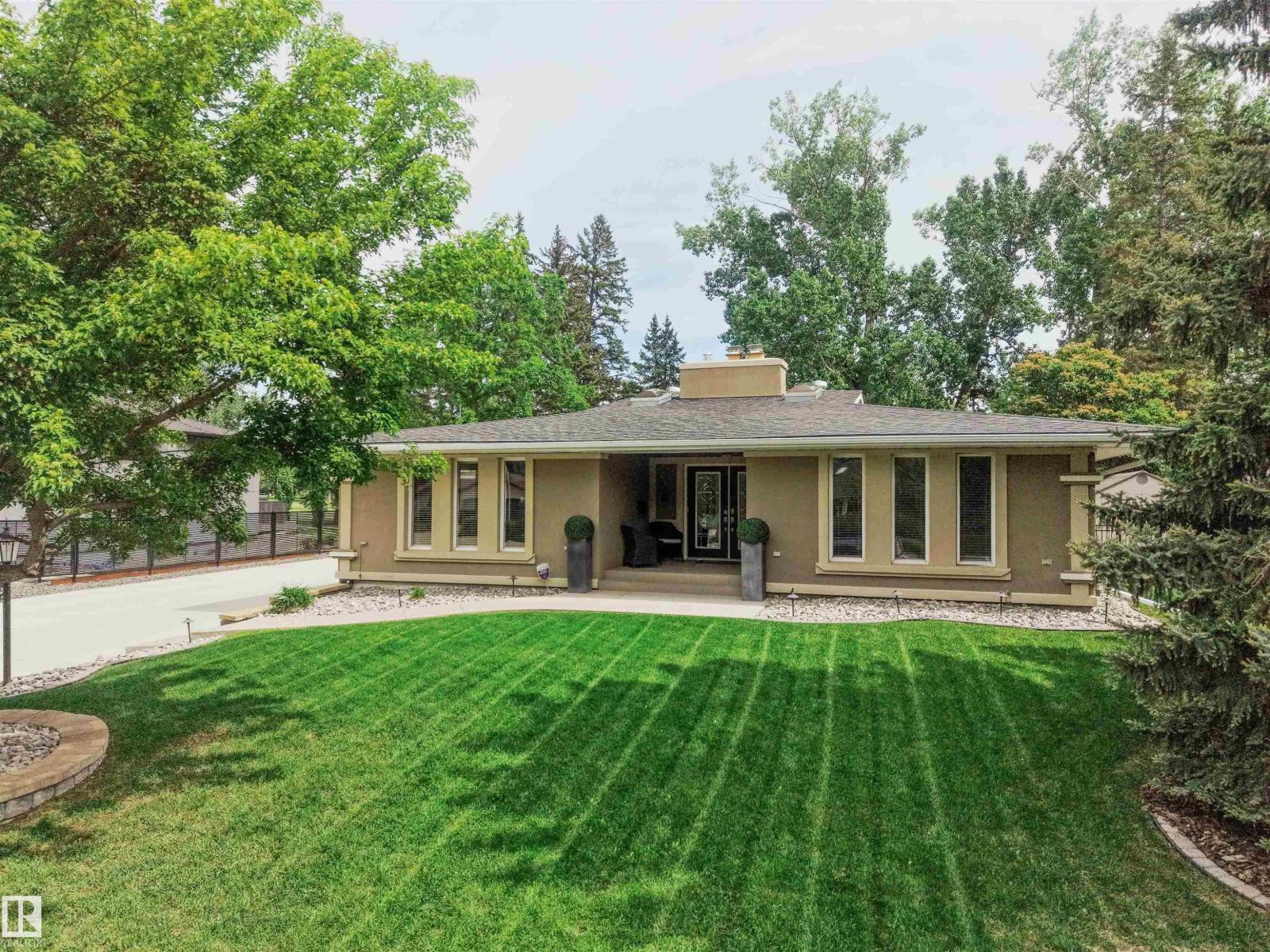 111 FAIRWAY DR NW, Edmonton, Alberta