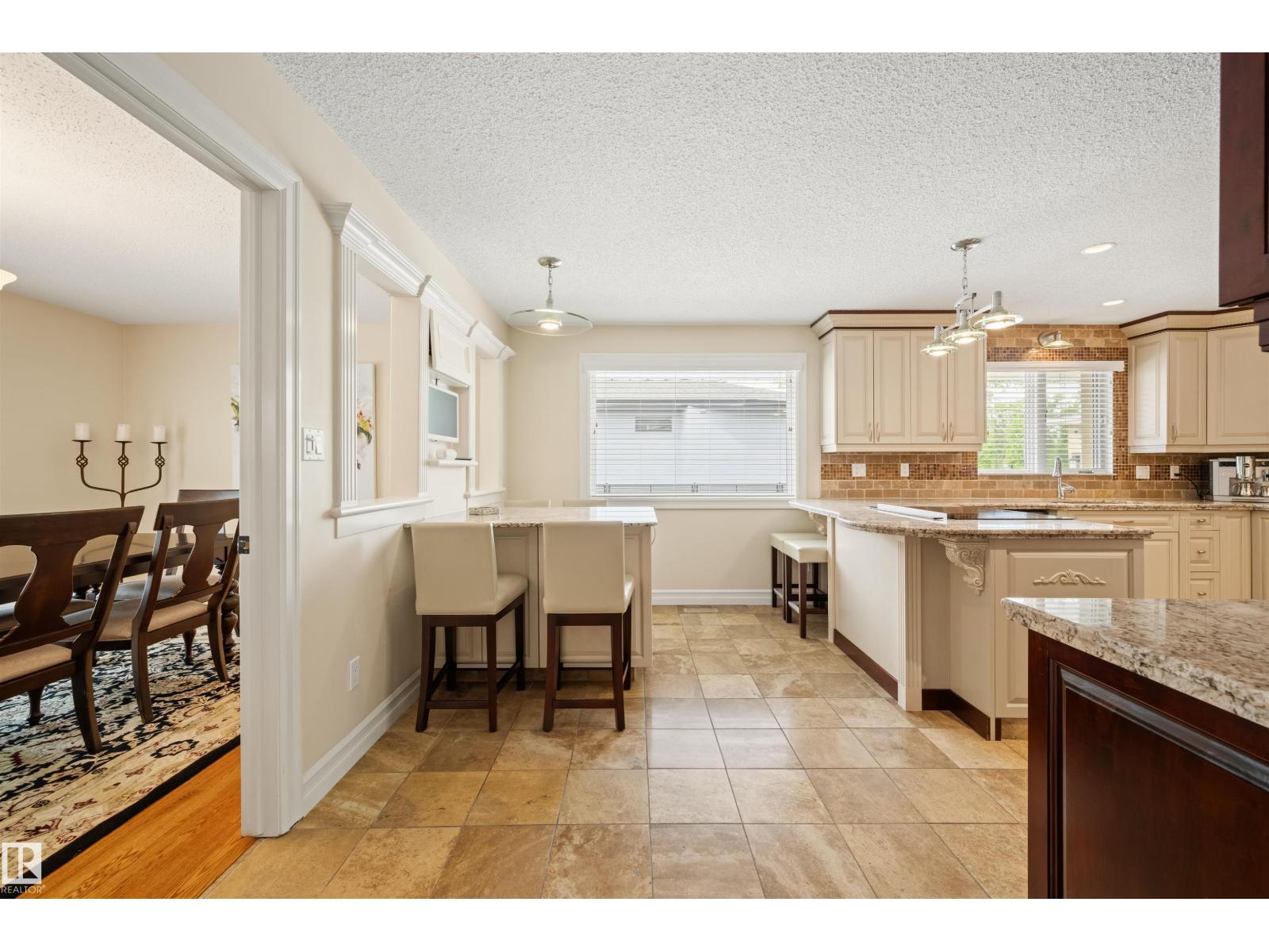 111 Fairway Dr NW, Edmonton, Alberta  T6J 2C2 - Photo 9 - E4493288