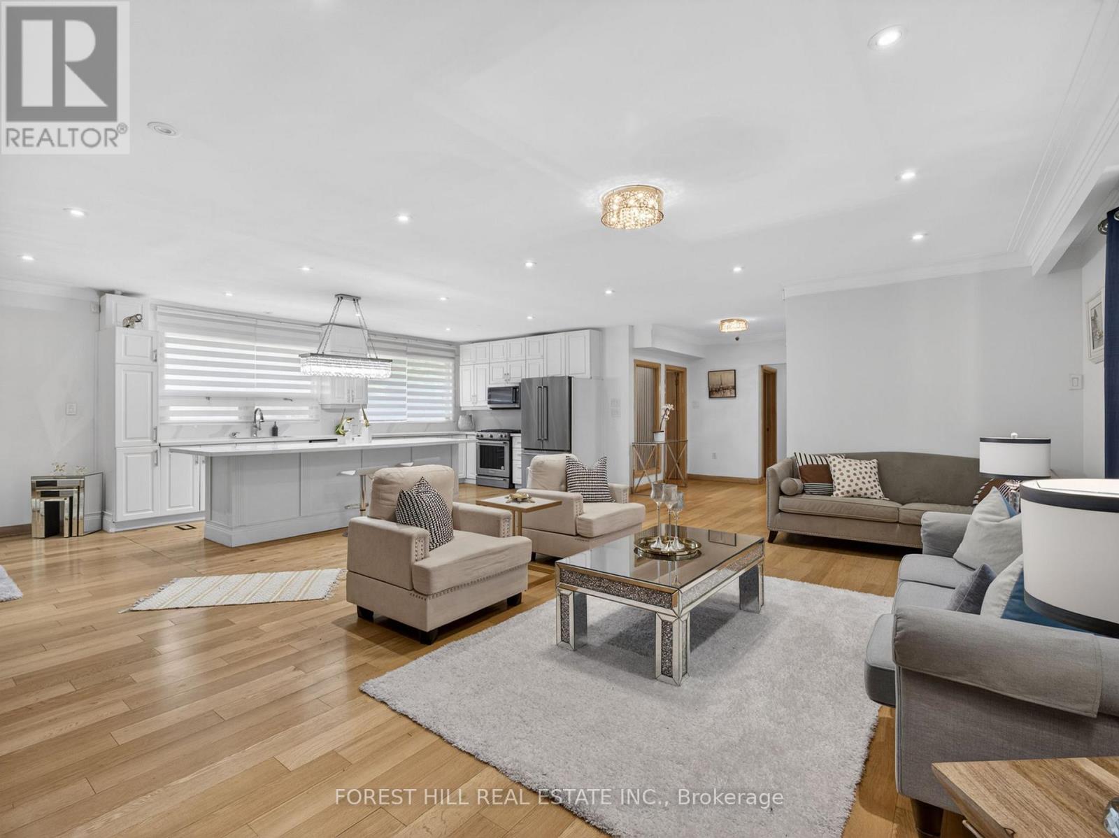 3 Glen Rush Boulevard, Toronto, Ontario  M5N 2T2 - Photo 10 - C13435994