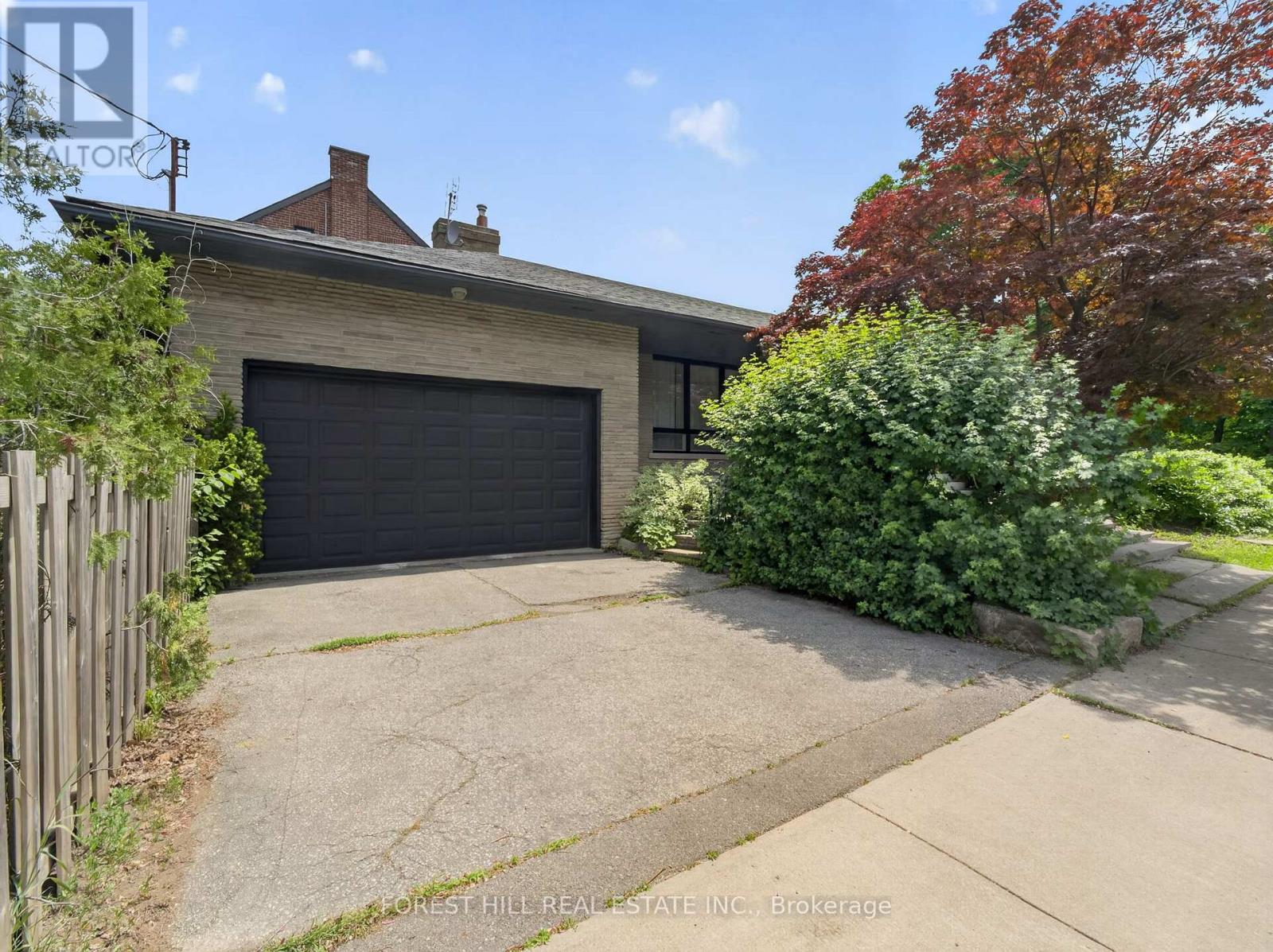 3 Glen Rush Boulevard, Toronto, Ontario  M5N 2T2 - Photo 4 - C13435994