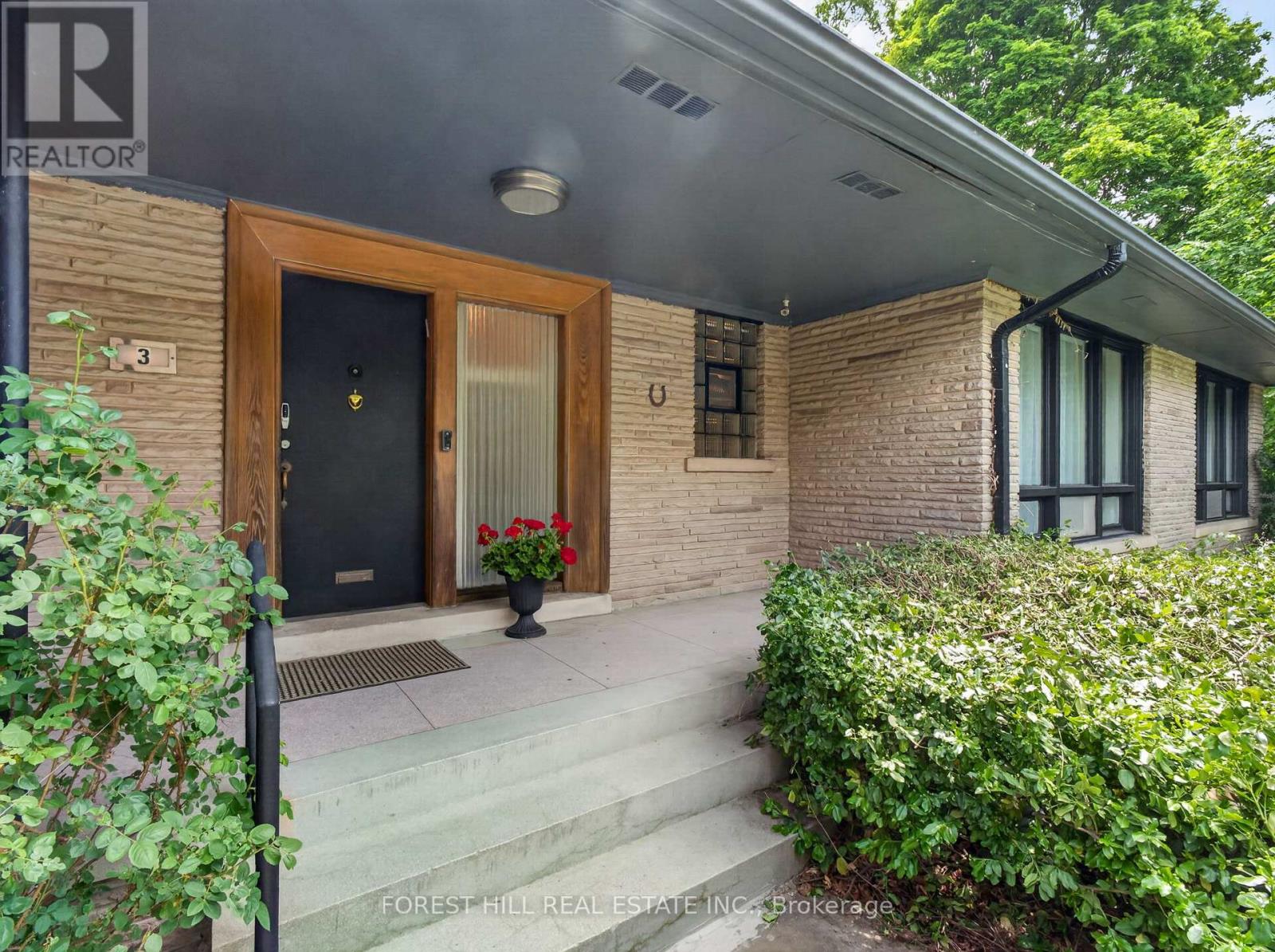 3 Glen Rush Boulevard, Toronto, Ontario  M5N 2T2 - Photo 6 - C13435994
