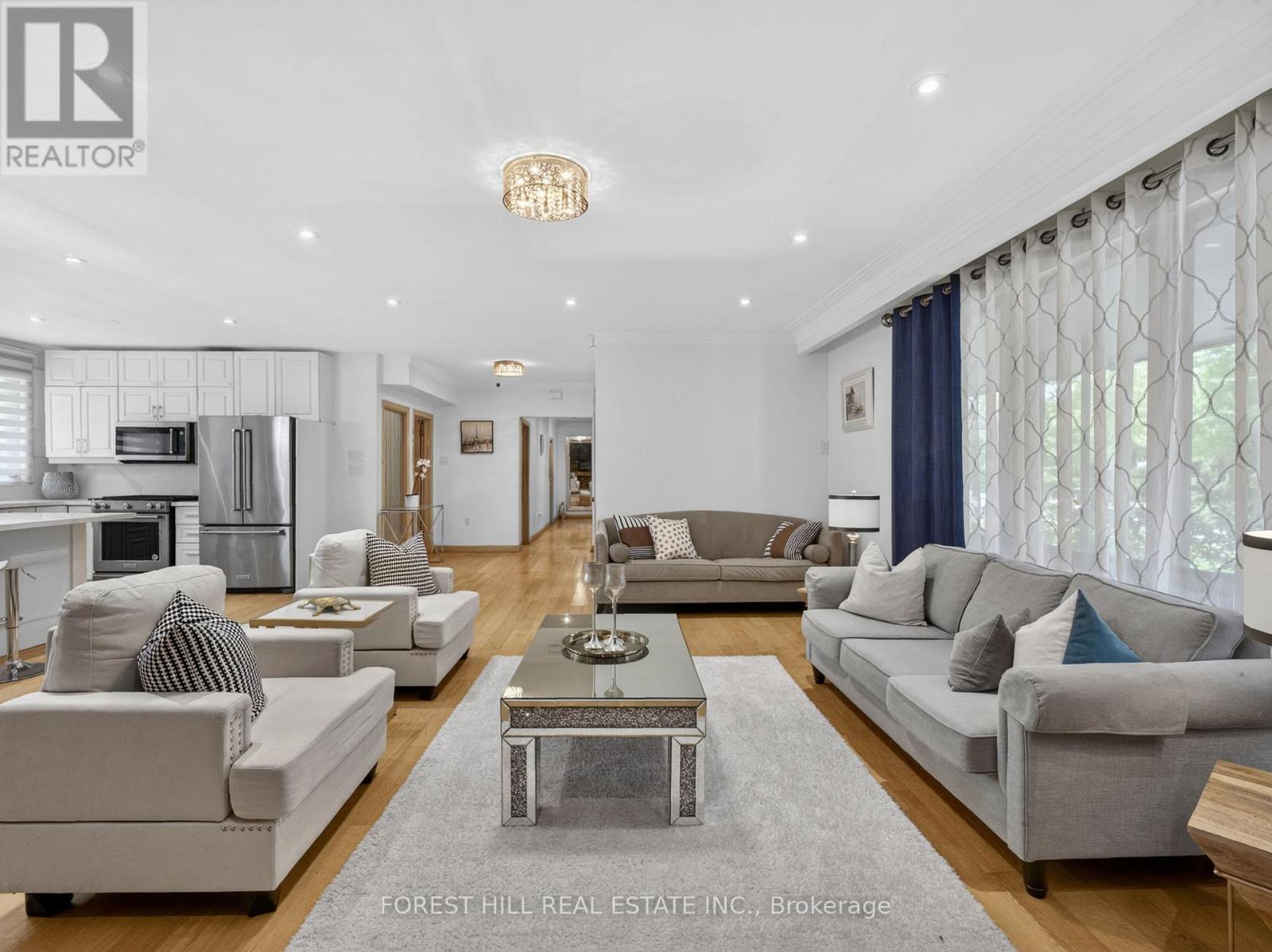 3 Glen Rush Boulevard, Toronto, Ontario  M5N 2T2 - Photo 9 - C13435994