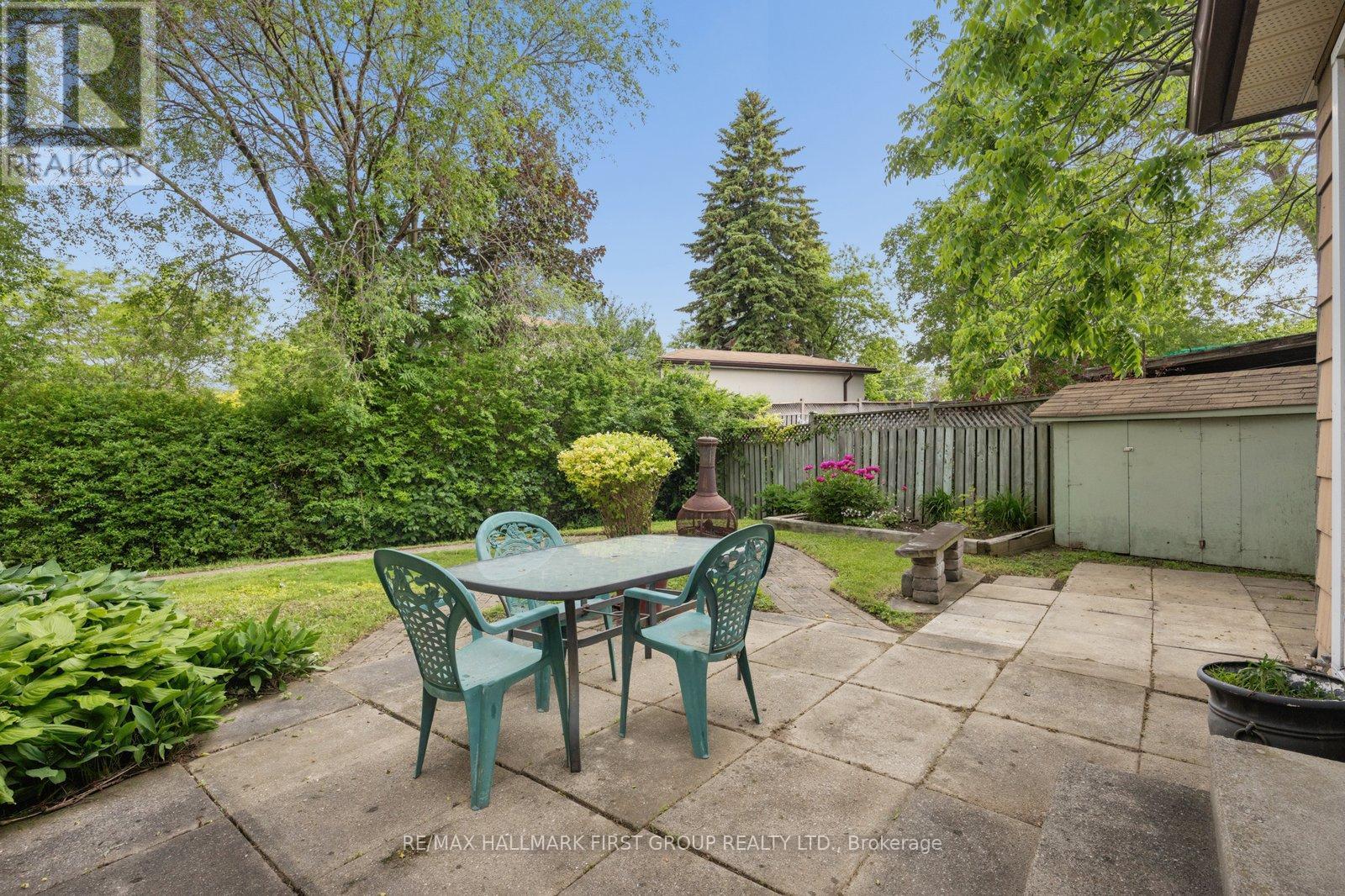 861 Boxworth Place, Pickering, Ontario  L1W 2K9 - Photo 35 - E13435964