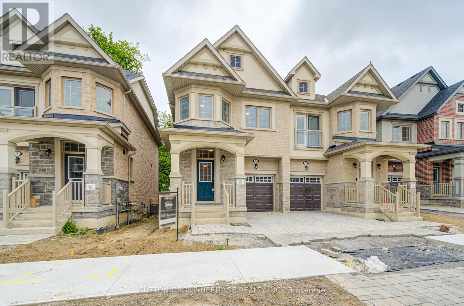 5 DEER CREEK COURT, Toronto, Ontario