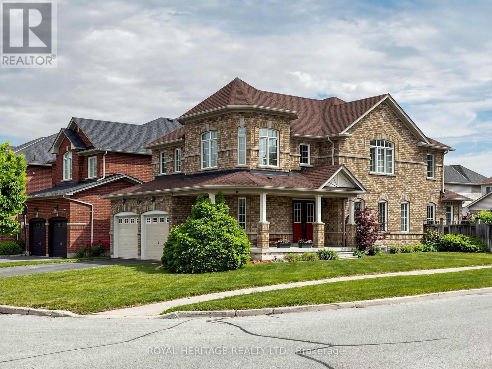 1 Wakem Court, Whitby, Ontario  L1P 1T8 - Photo 3 - E13436014