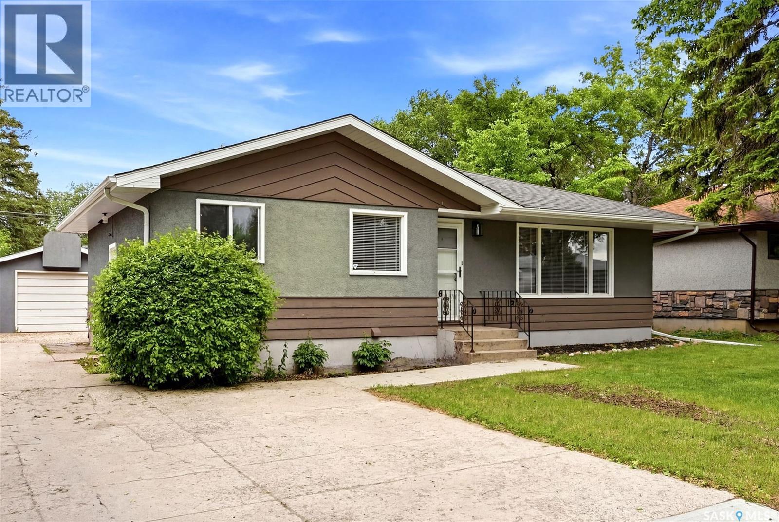 134 Ellison Crescent, Regina, Saskatchewan  S4R 4V5 - Photo 1 - SK039216