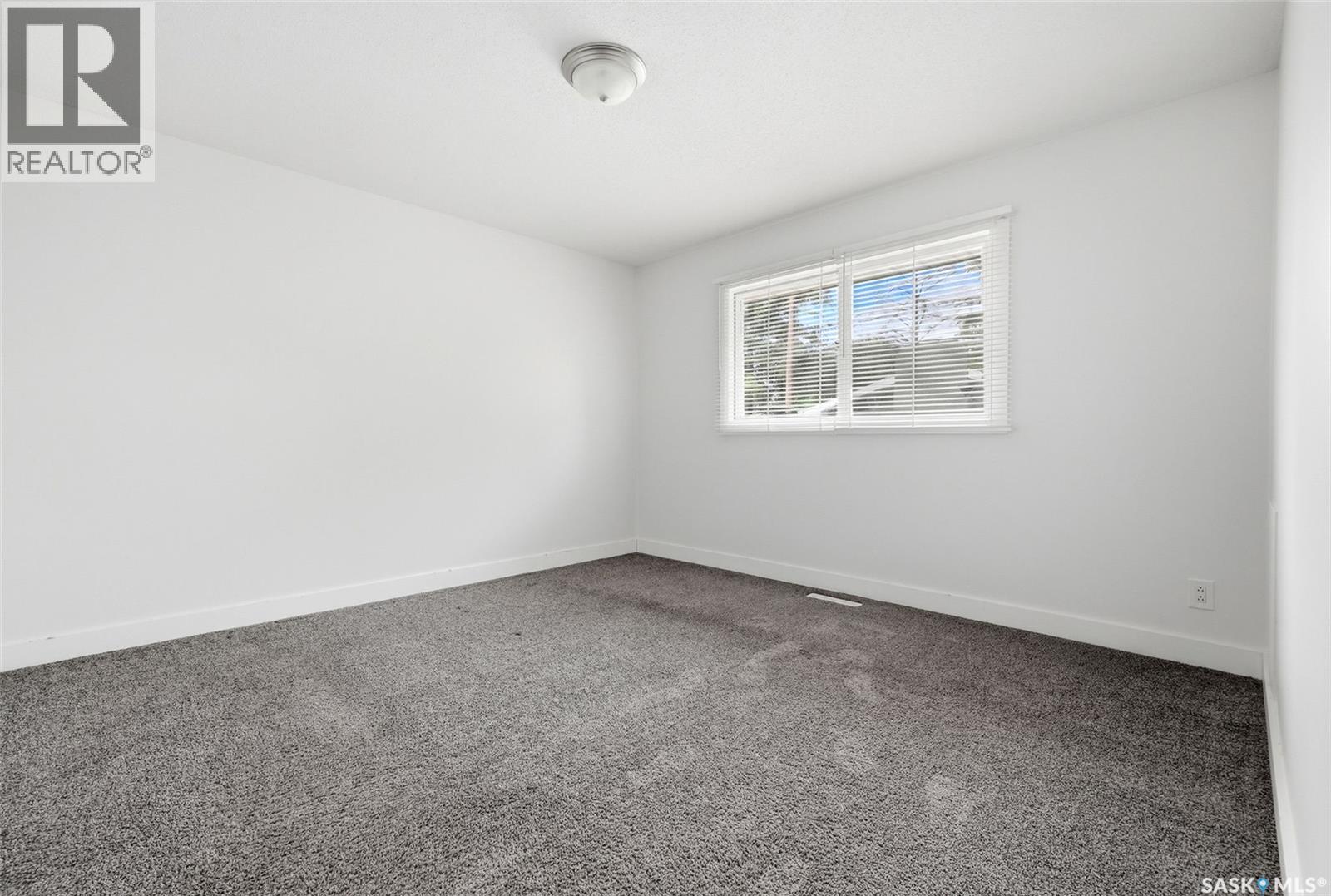 134 Ellison Crescent, Regina, Saskatchewan  S4R 4V5 - Photo 13 - SK039216