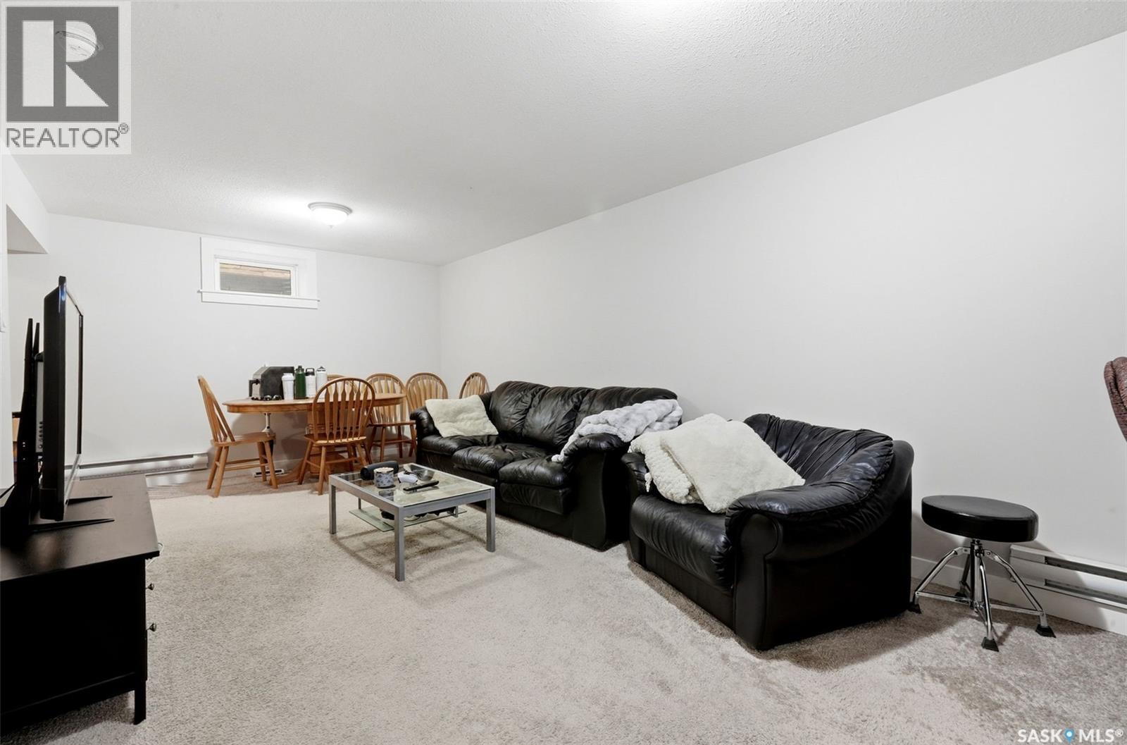 134 Ellison Crescent, Regina, Saskatchewan  S4R 4V5 - Photo 24 - SK039216