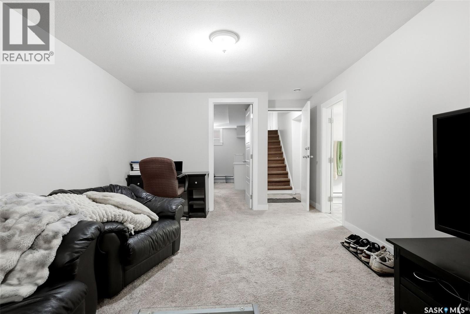 134 Ellison Crescent, Regina, Saskatchewan  S4R 4V5 - Photo 25 - SK039216