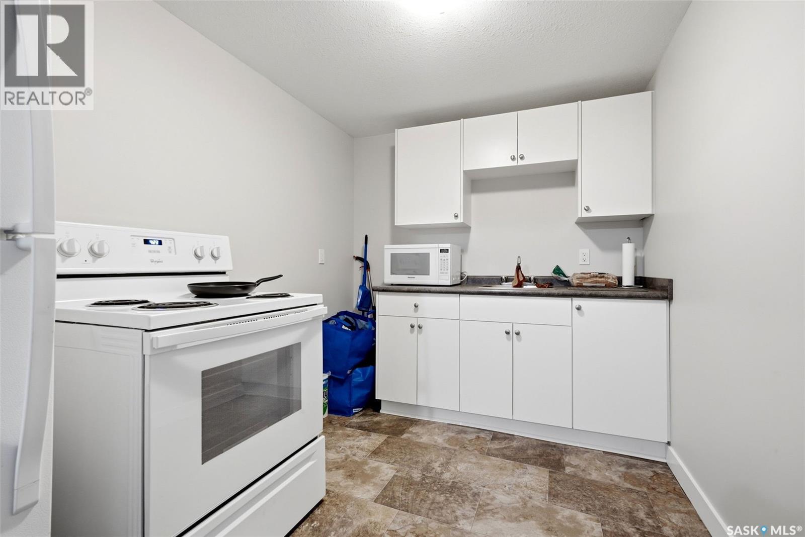 134 Ellison Crescent, Regina, Saskatchewan  S4R 4V5 - Photo 26 - SK039216
