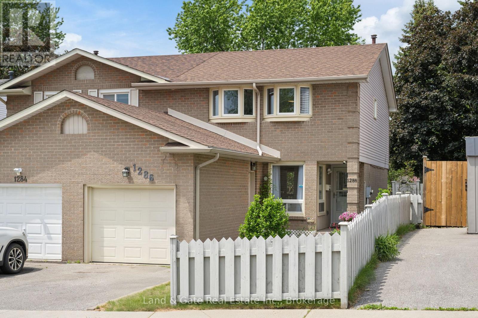 1286 PINEHURST AVENUE, Oshawa, Ontario