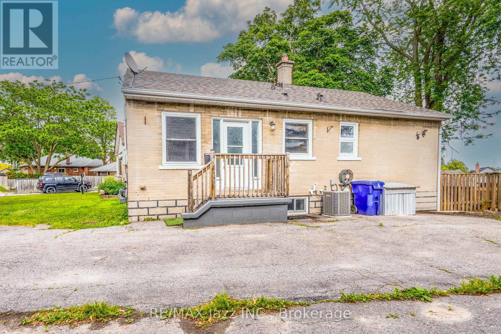 81 Wellington Avenue W, Oshawa, Ontario L1H 3X8 - Photo 3 - E13432302