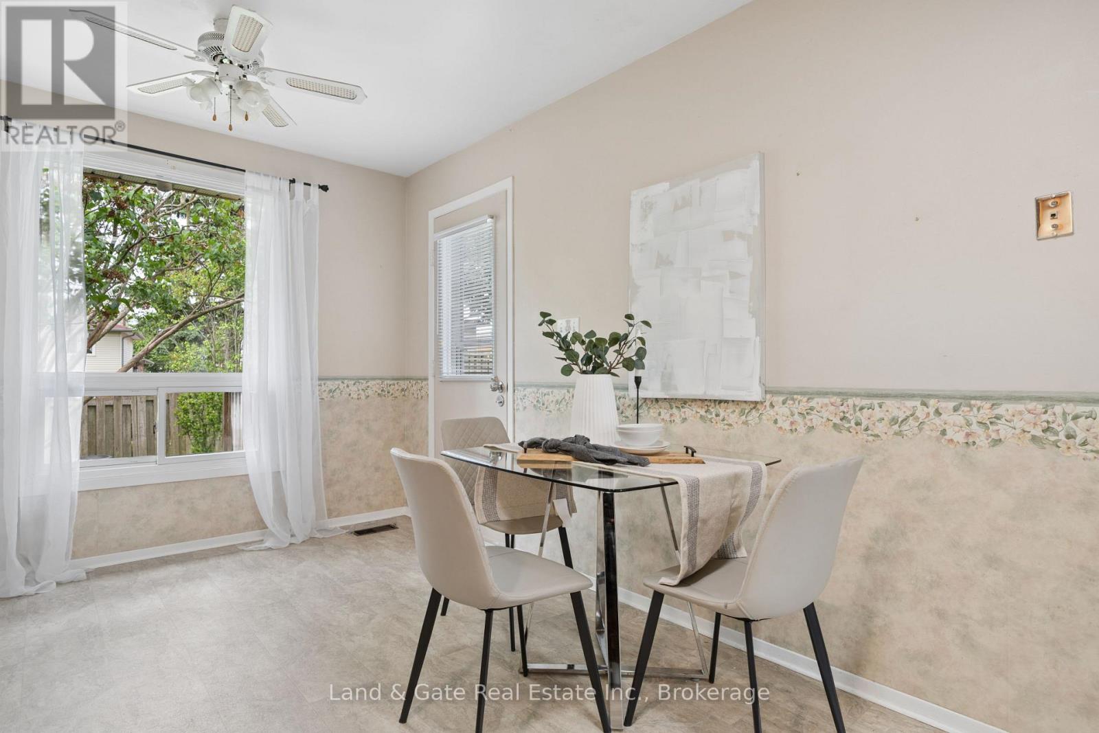 1286 Pinehurst Avenue, Oshawa, Ontario  L1H 8G5 - Photo 21 - E13433856