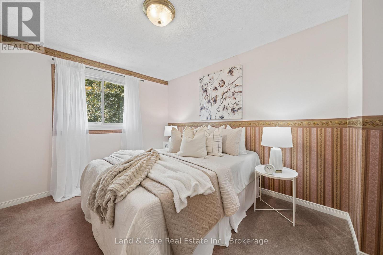 1286 Pinehurst Avenue, Oshawa, Ontario  L1H 8G5 - Photo 34 - E13433856