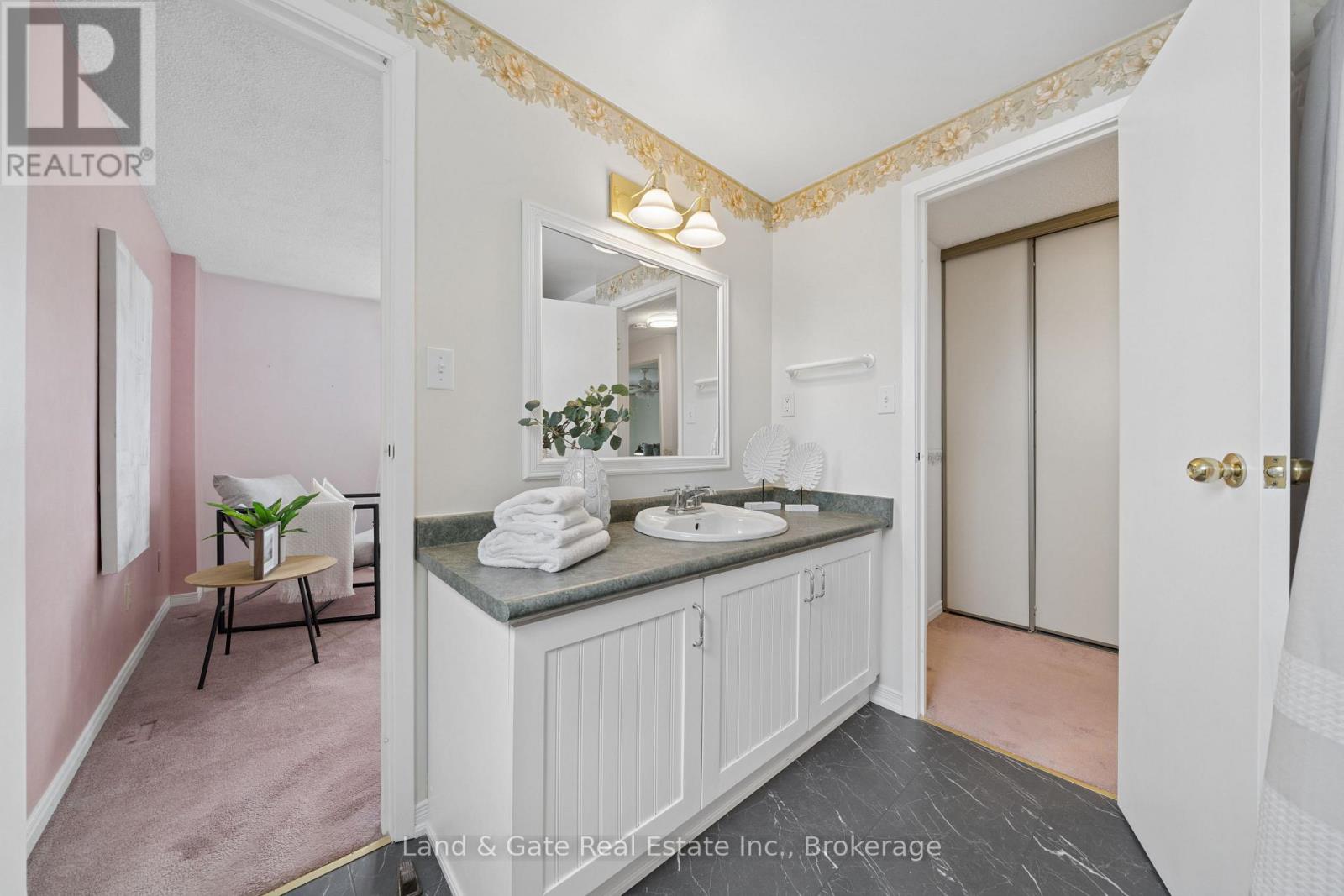 1286 Pinehurst Avenue, Oshawa, Ontario  L1H 8G5 - Photo 28 - E13433856