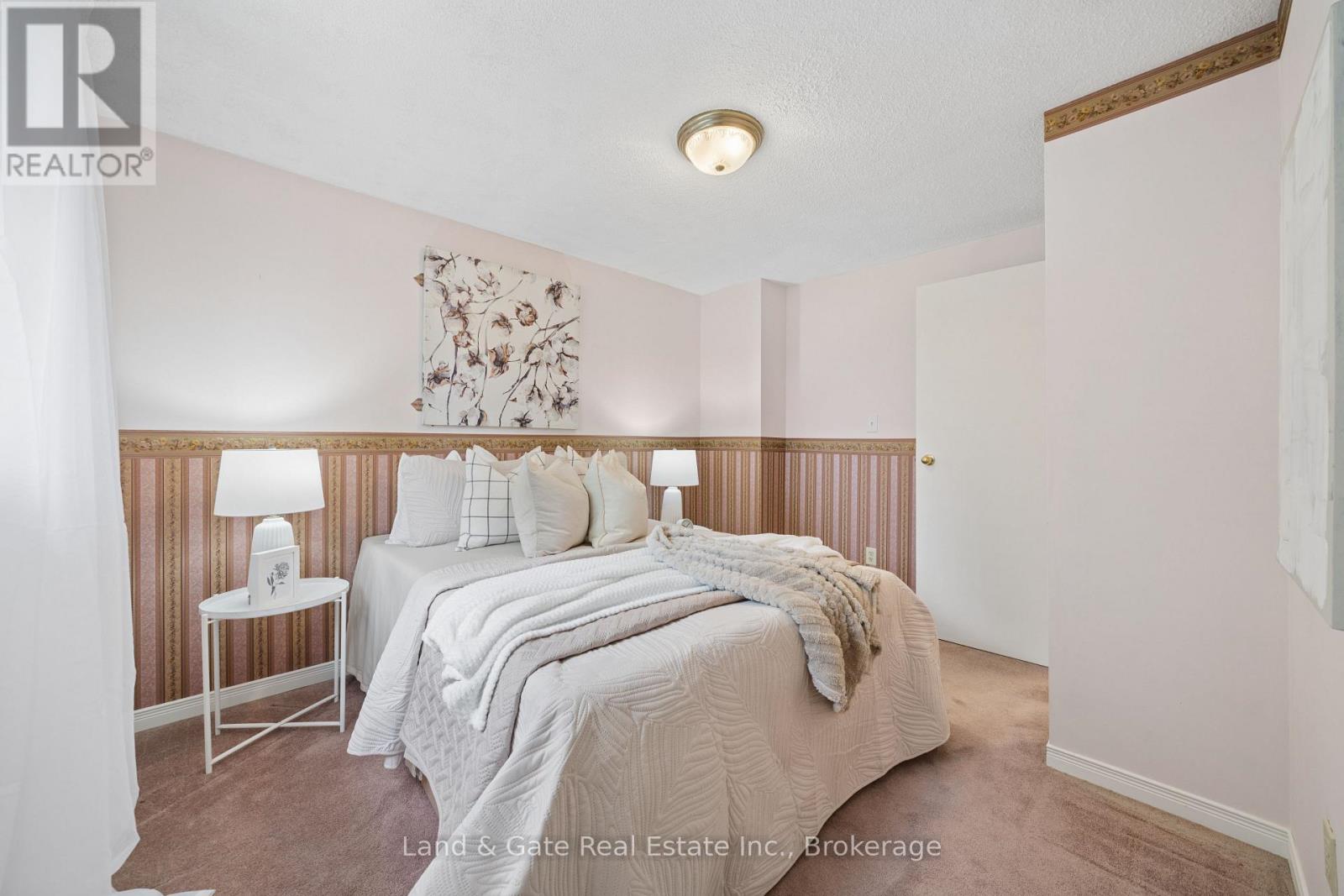 1286 Pinehurst Avenue, Oshawa, Ontario  L1H 8G5 - Photo 36 - E13433856