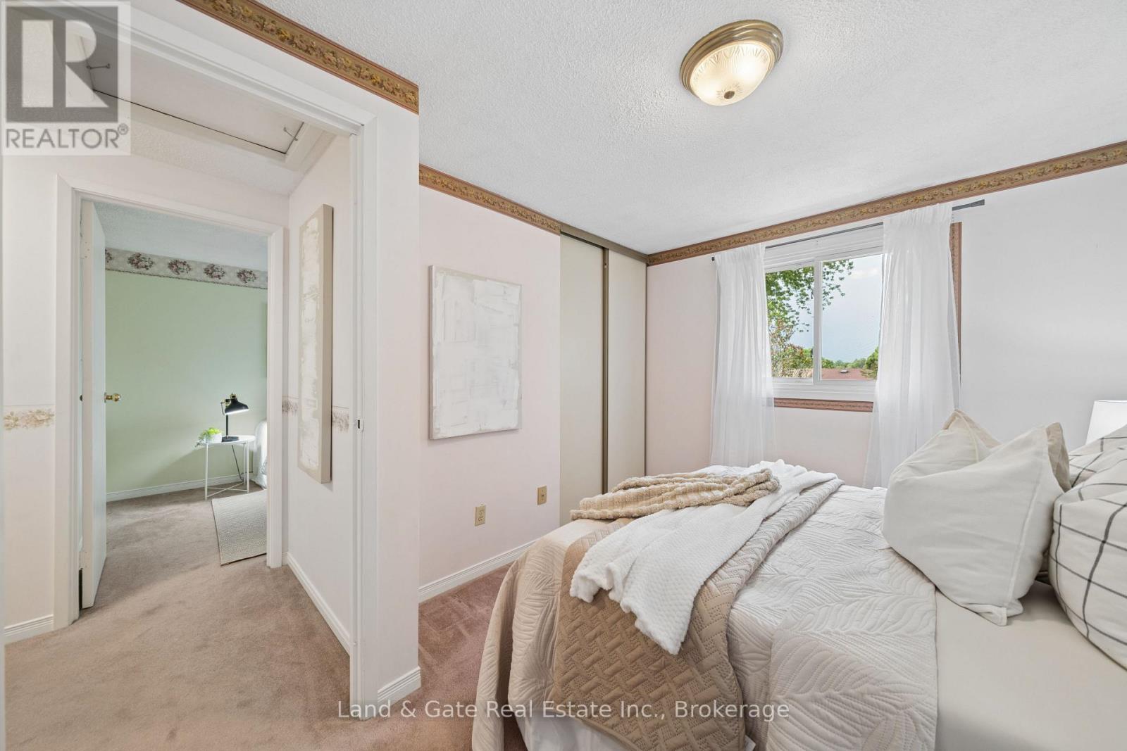 1286 Pinehurst Avenue, Oshawa, Ontario  L1H 8G5 - Photo 35 - E13433856