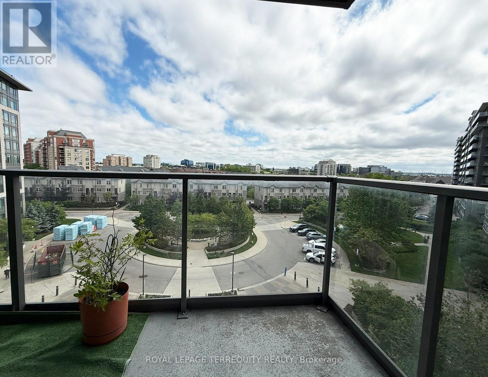 709 - 253 South Park Road, Markham, Ontario  L3T 0B4 - Photo 12 - N13417826