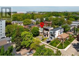 182 LAKESHORE DRIVE, Toronto, Ontario
