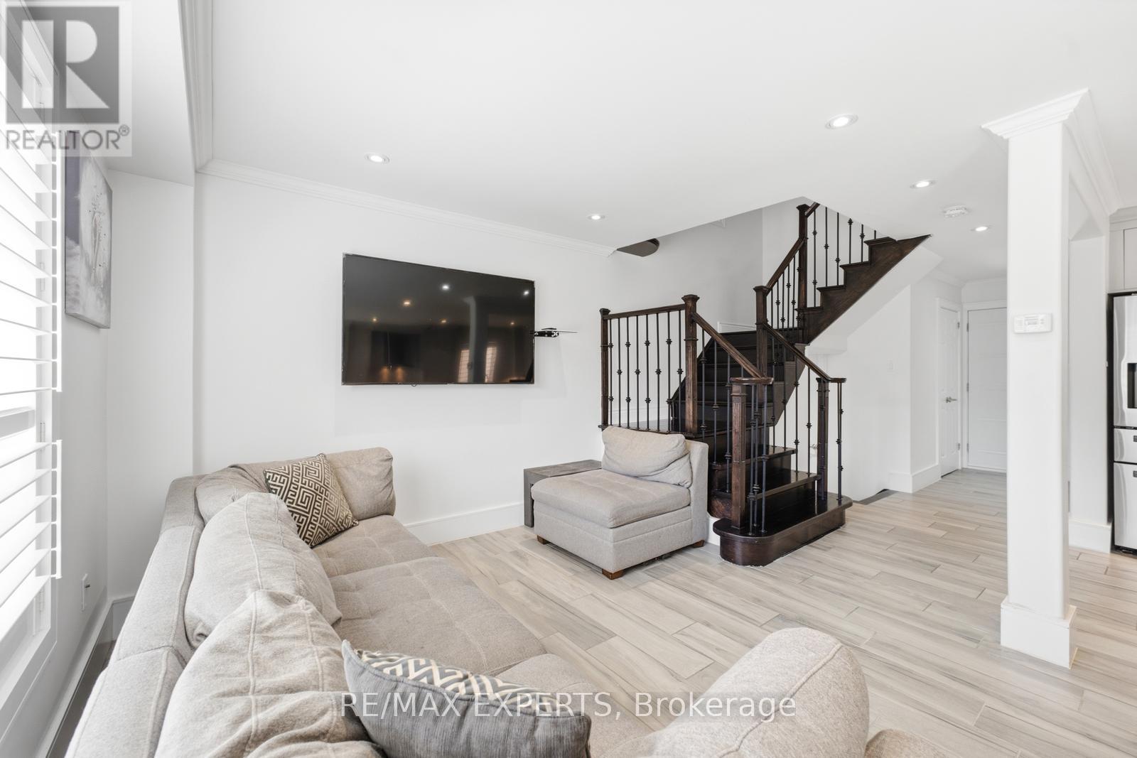 67 Seafield Road, Vaughan, Ontario  L6A 2H5 - Photo 13 - N13435924