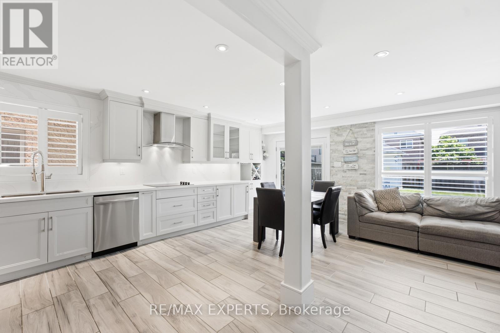 67 Seafield Road, Vaughan, Ontario  L6A 2H5 - Photo 4 - N13435924
