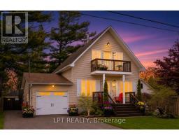 11 HARDWOOD DRIVE, Georgina, Ontario
