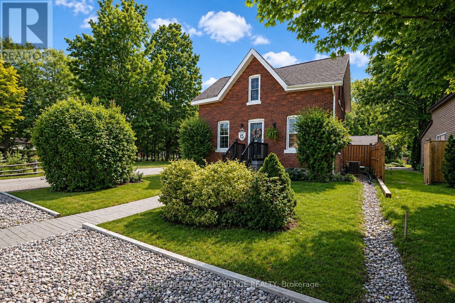 15 LEONARD AVENUE, Penetanguishene, Ontario