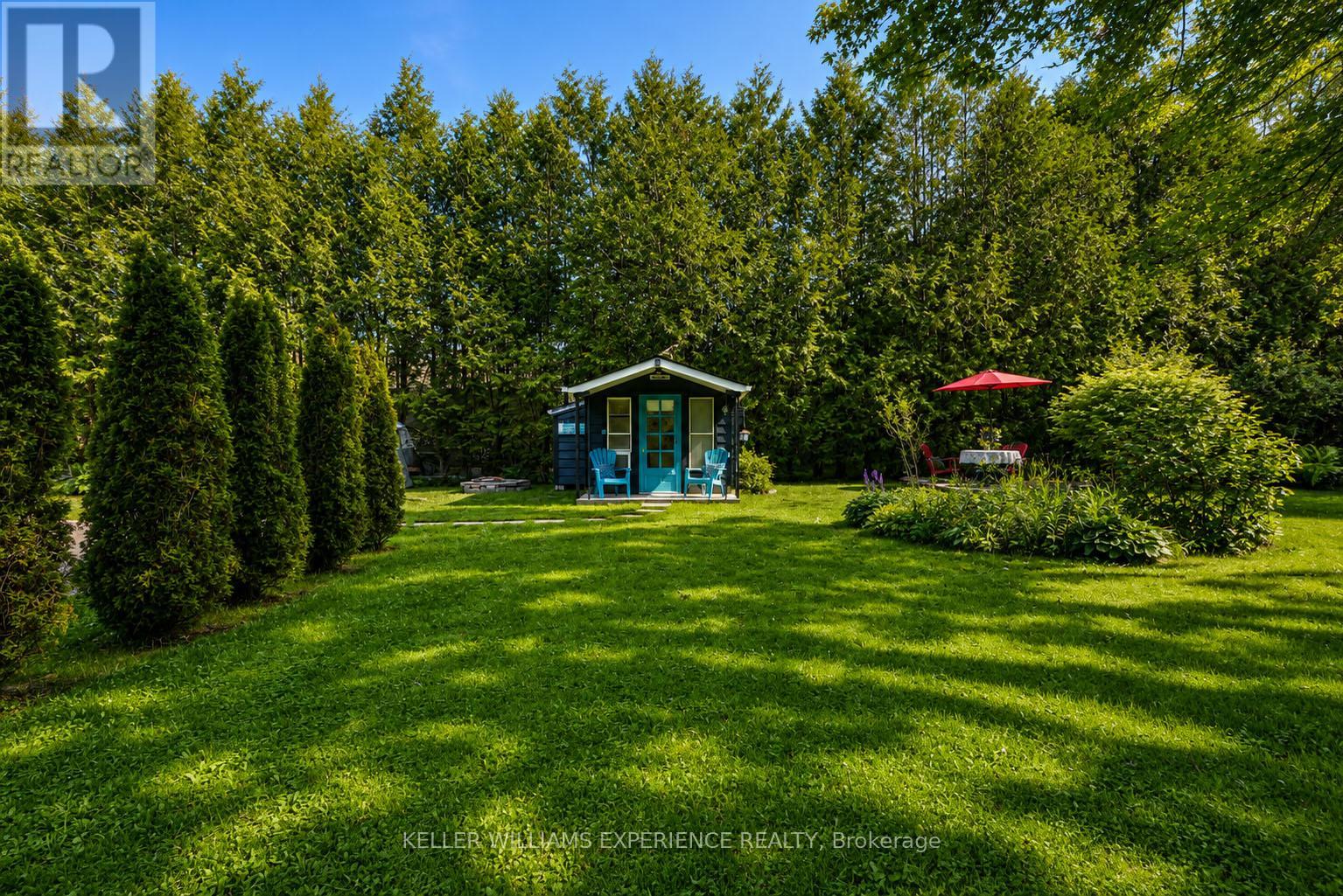 15 Leonard Avenue, Penetanguishene, Ontario  L9M 1E3 - Photo 32 - S13435928