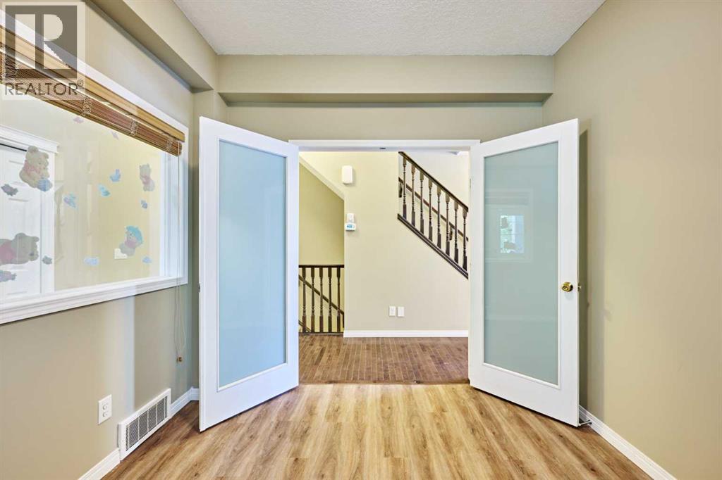 15 Silverado Saddle Court Sw, Calgary, Alberta  T2X 0H9 - Photo 18 - A2318913