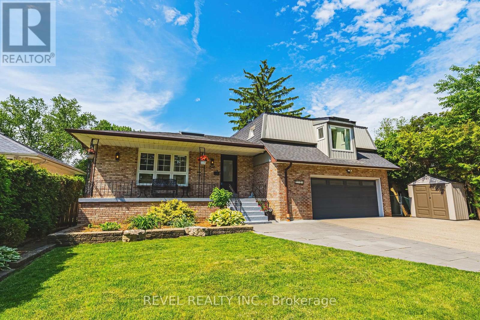 2546 ROBINSON STREET, Mississauga, Ontario
