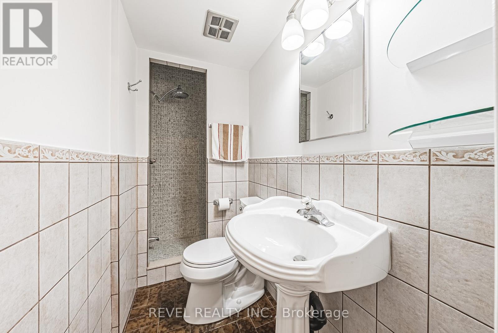 2546 Robinson Street, Mississauga, Ontario  L5C 2P3 - Photo 18 - W13435880