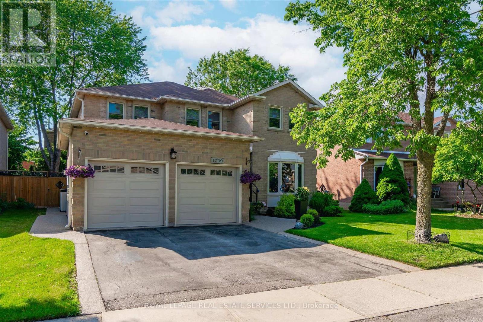 1399 Fieldcrest Lane, Oakville, Ontario  L6M 2W3 - Photo 2 - W13435934