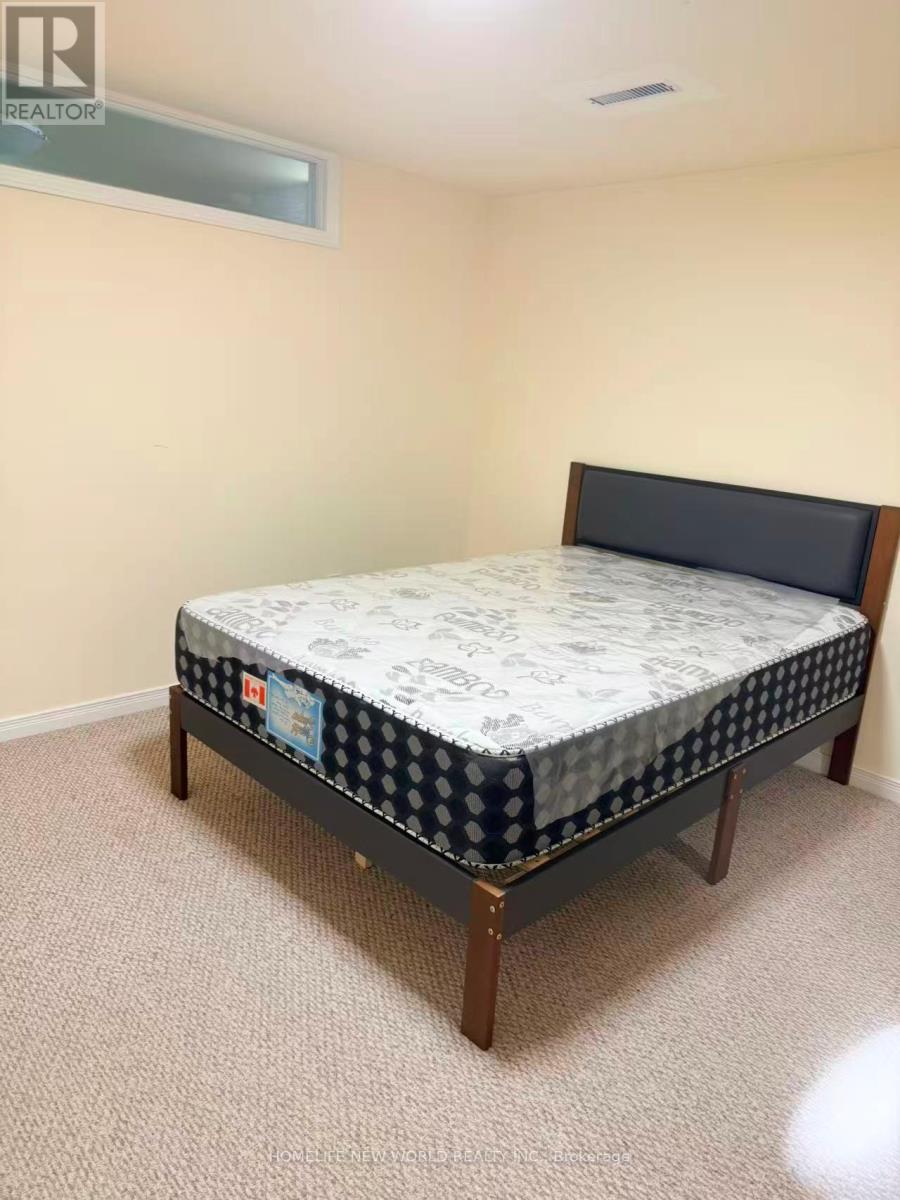 4 Price Street, Richmond Hill, Ontario L4S 1E1 - Photo 8 - N13429438