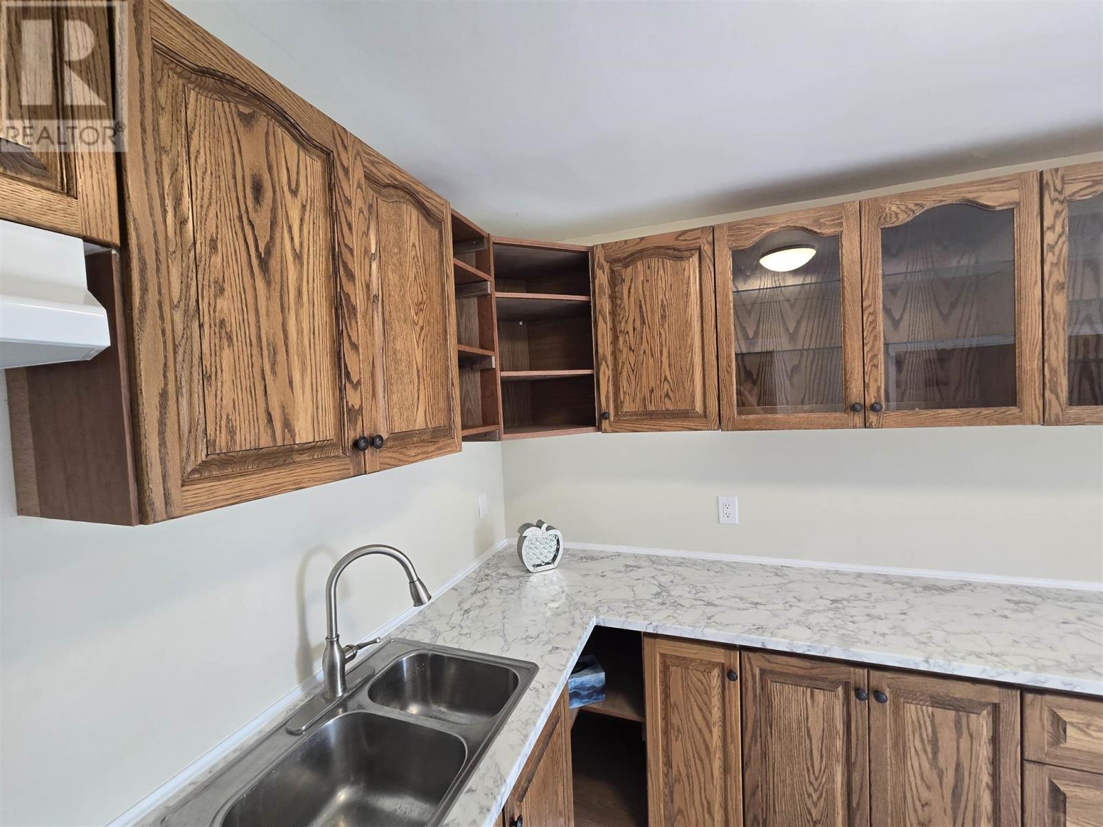 248 Hillside Dr S, Elliot Lake, Ontario  P5A 1N5 - Photo 6 - SM261417