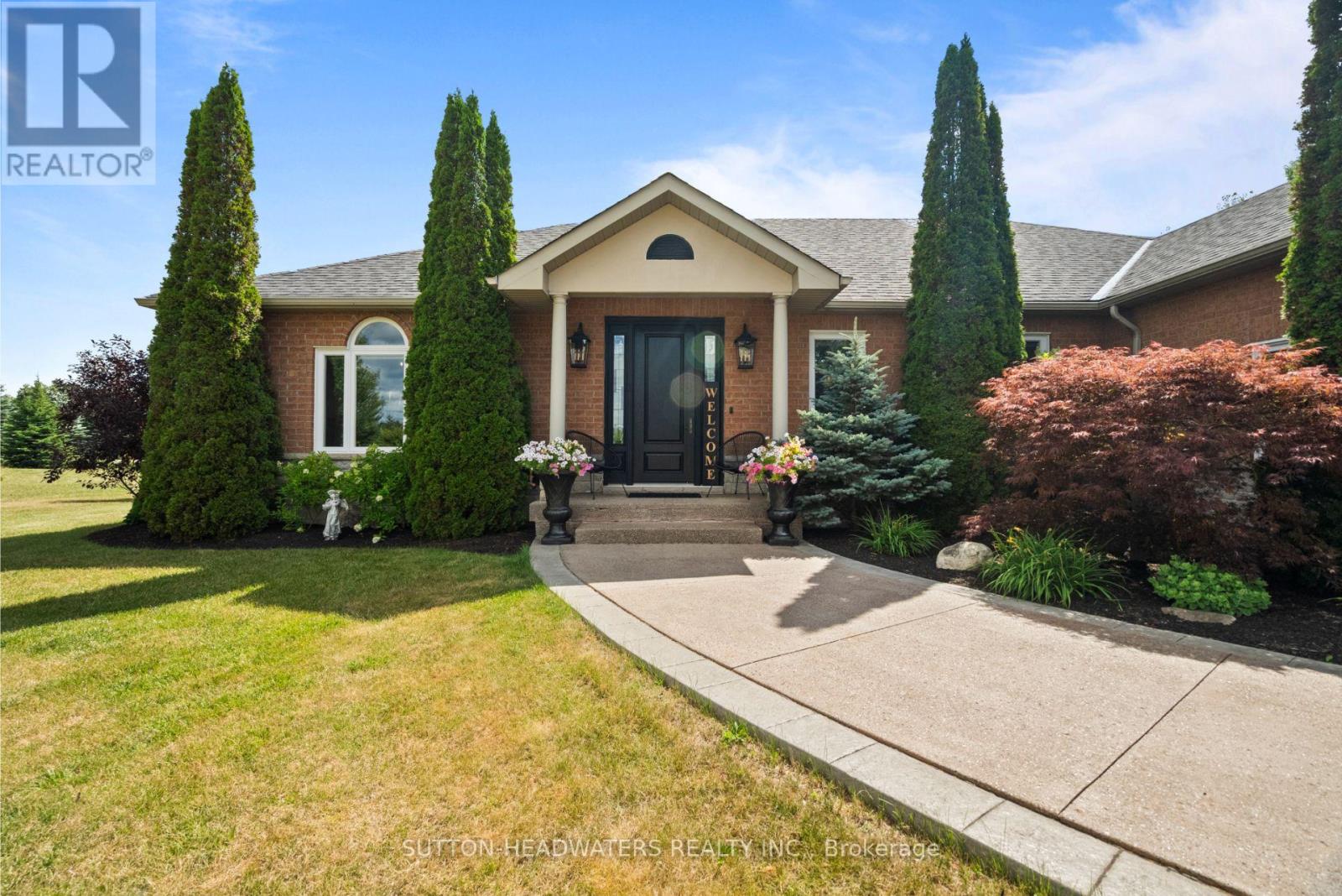 63 Brookhaven Crescent, East Garafraxa, Ontario  L9W 2Y9 - Photo 2 - X13435894