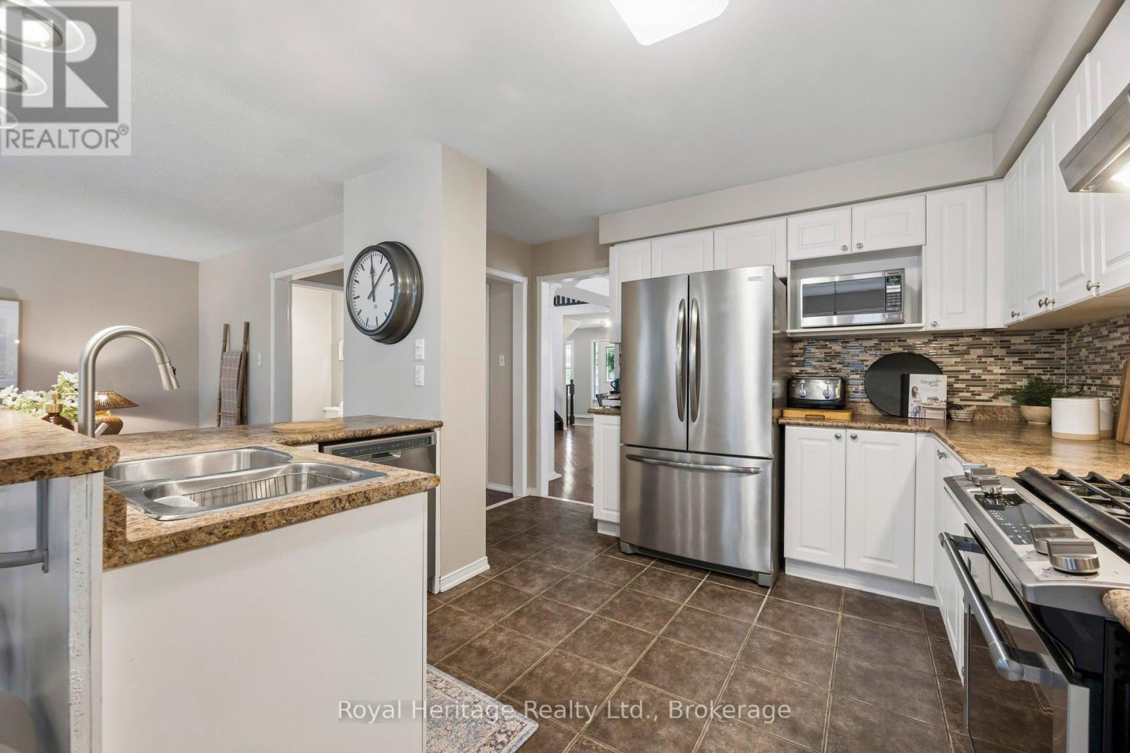 59 Bayberry Court, Whitby, Ontario  L1M 2L2 - Photo 16 - E13436108