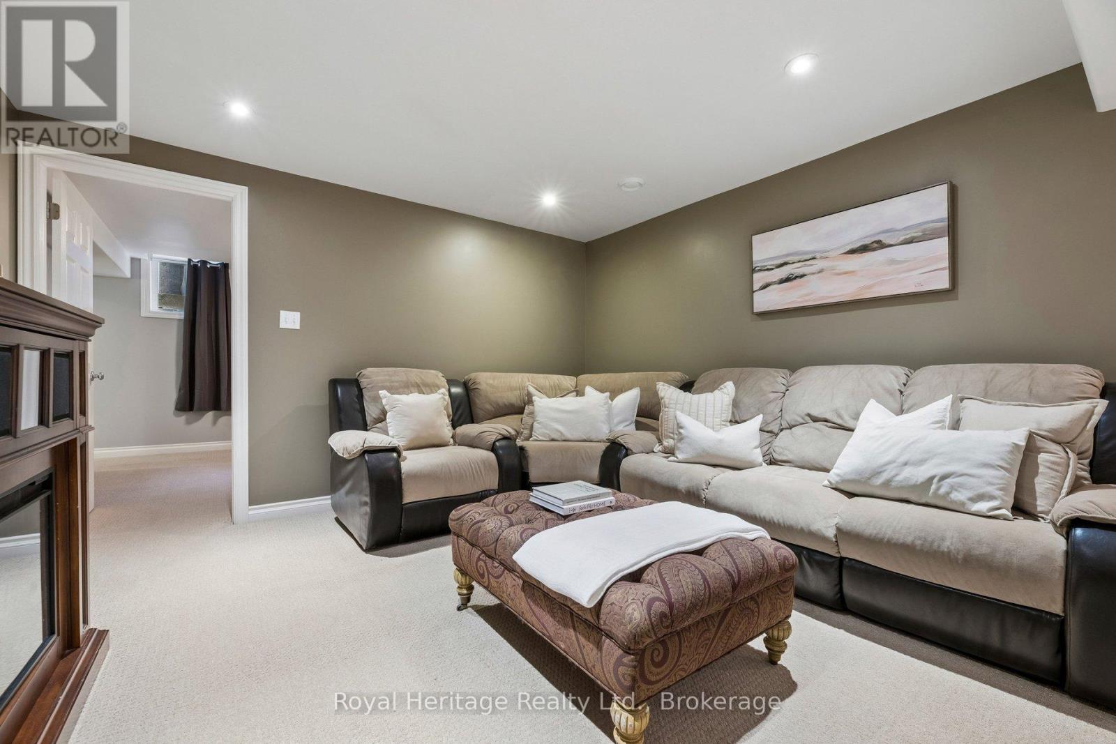 59 Bayberry Court, Whitby, Ontario  L1M 2L2 - Photo 39 - E13436108