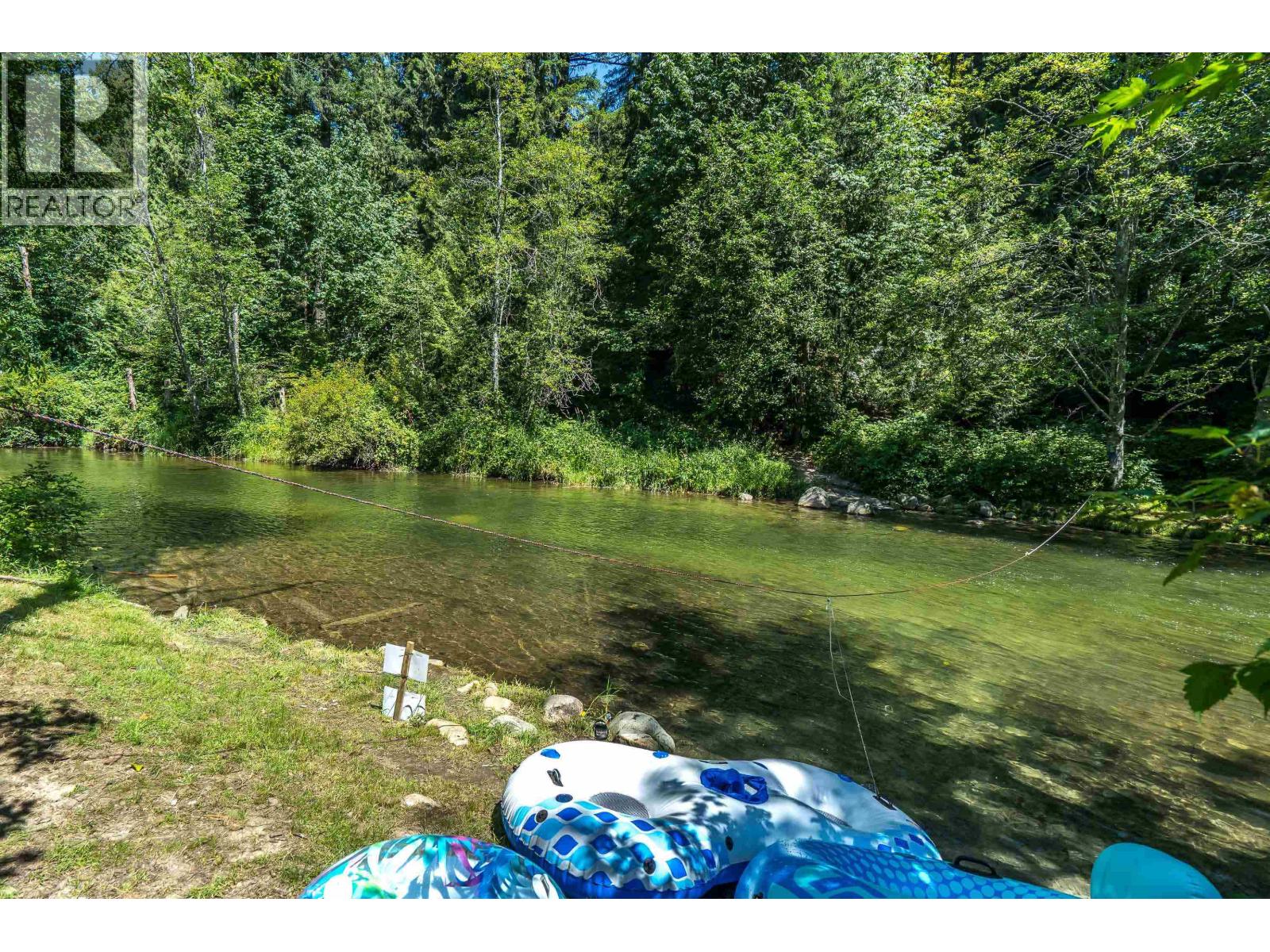 23463 DOGWOOD AVENUE, Maple Ridge, British Columbia