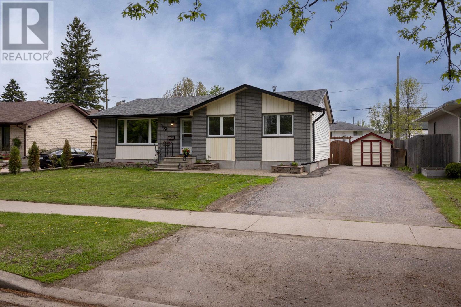 159 Woodside ST, Thunder Bay, Ontario